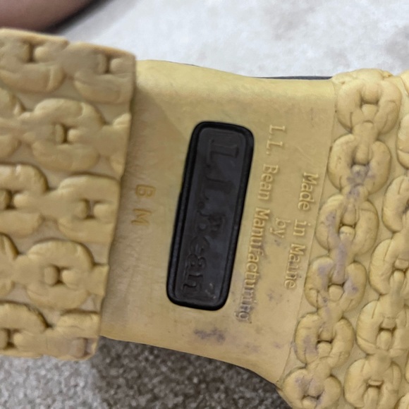 The Original L.L.Bean Boot, made in Maine since 1912 size 6 Medium width - Picture 6 of 6